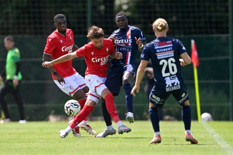 nhan-dinh-la-louviere-vs-standard-liege-ngay-27-7